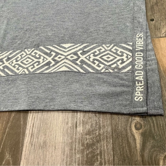 Life is good Spread good Vibes split sides long sleeve shirt Women size Small - Picture 3 of 9